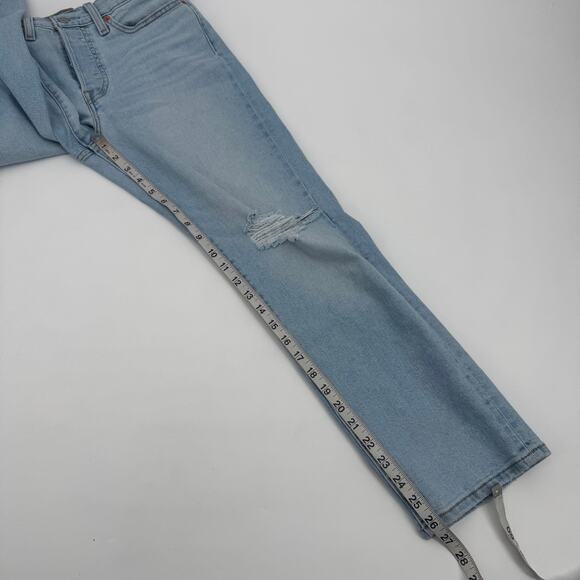 Levi's Women's Size 28 Wedgie Straight Light Wash Denim Jeans Cotton Stretch - Picture 13 of 13